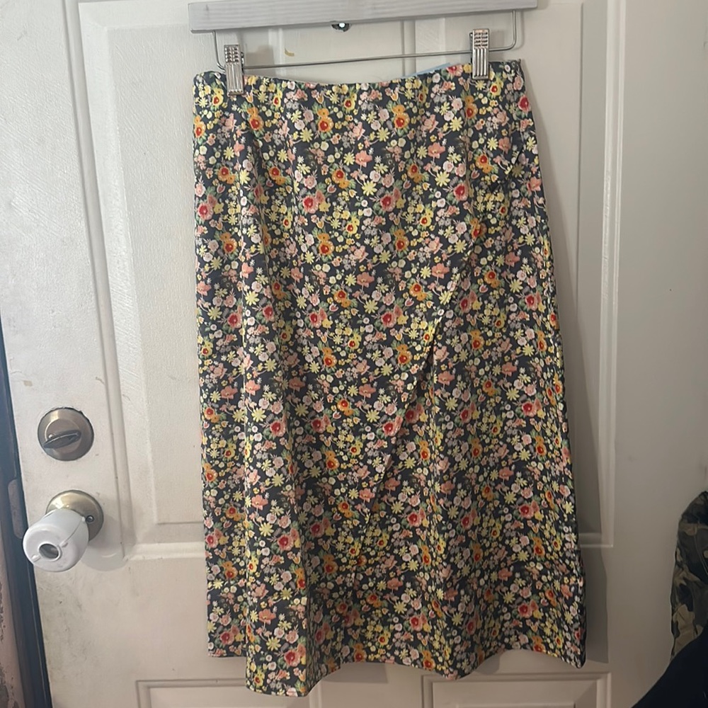LOFT Floral Midi Skirt in Black with Multicolor Ditsy Print